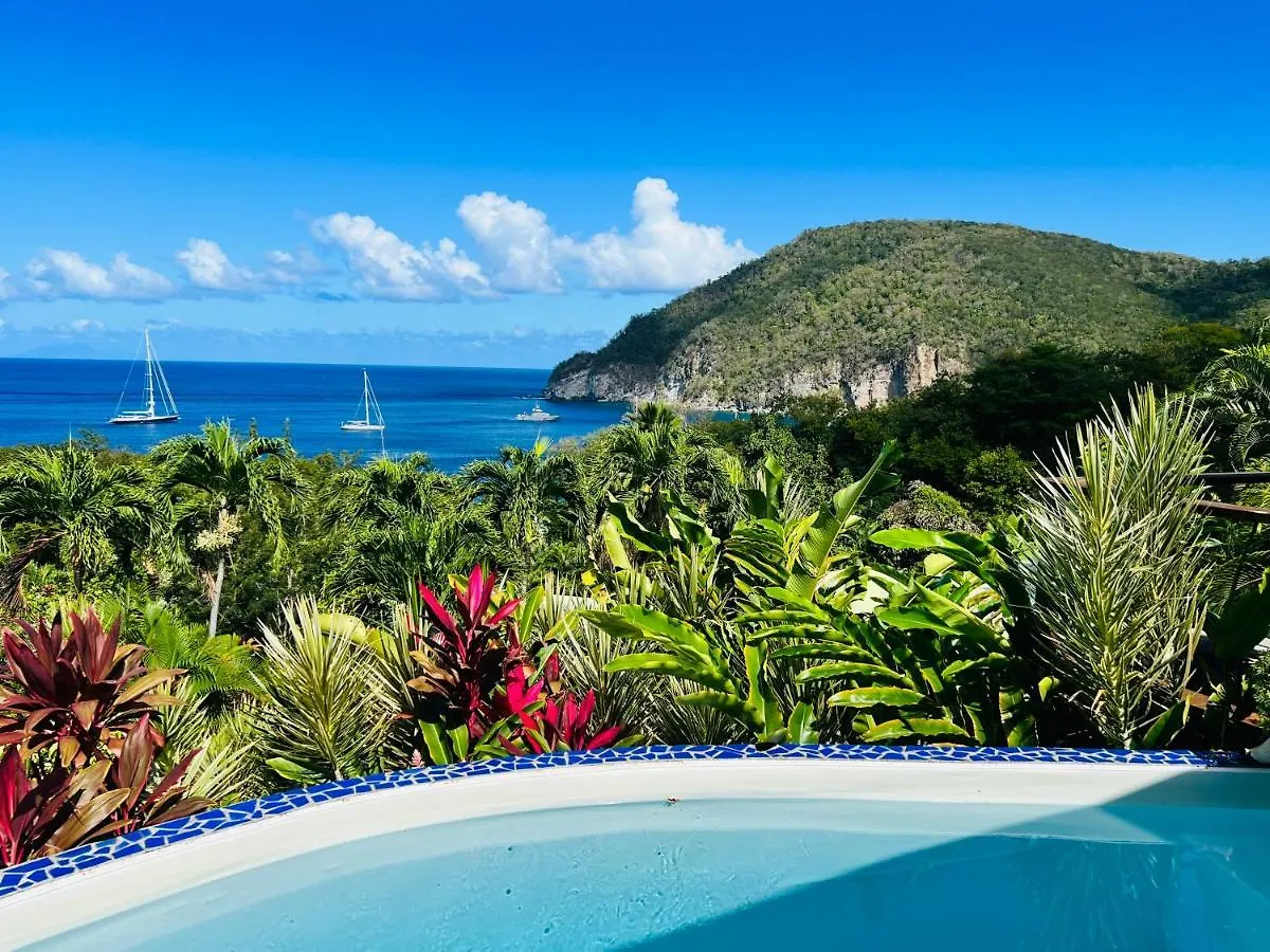 Vue Mer/3Beds/Piscine/wifi/900 mètres de la plage Deshaies Guadeloupe